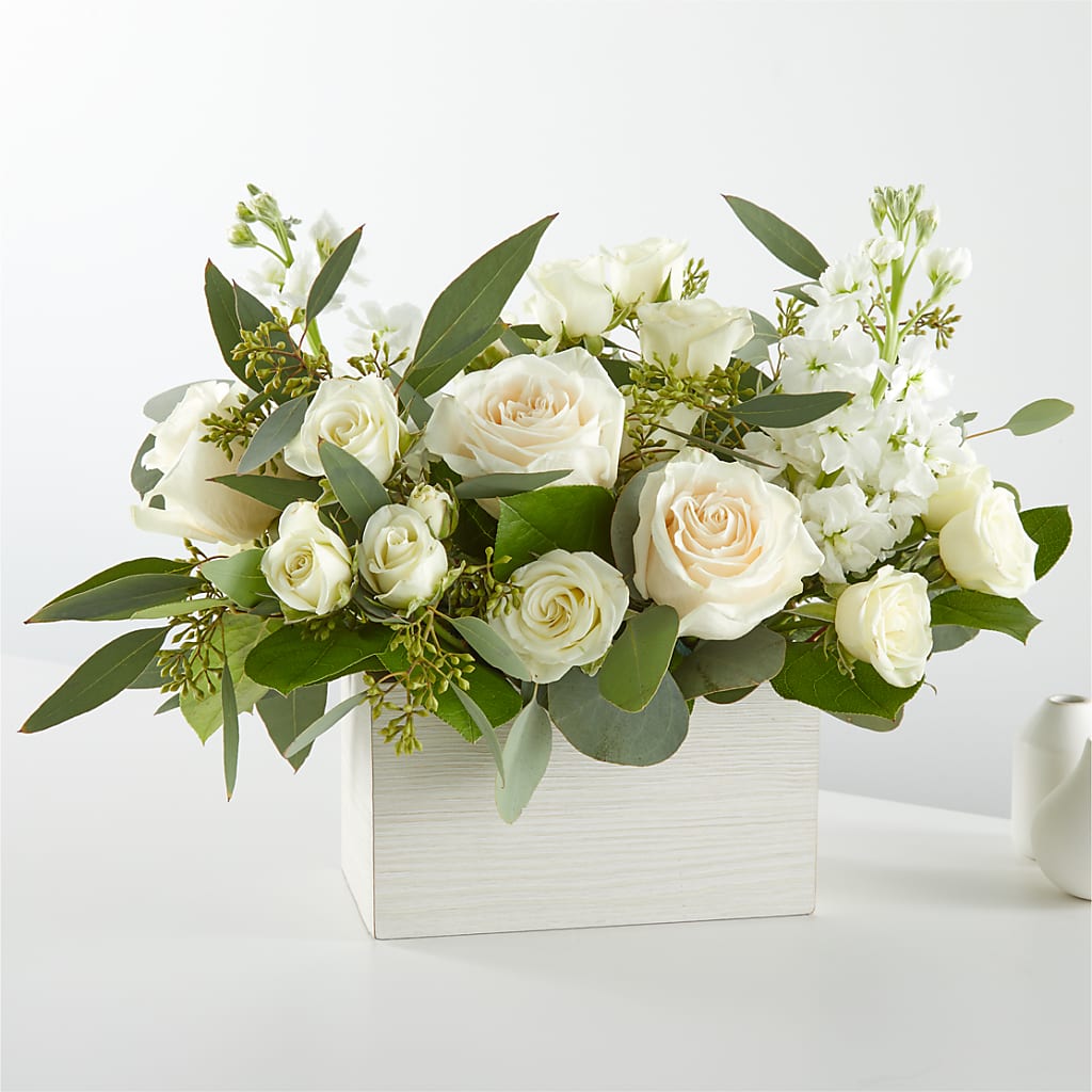 Fresh Linen Box Bouquet – SHAW'S, West Bridgewater MA