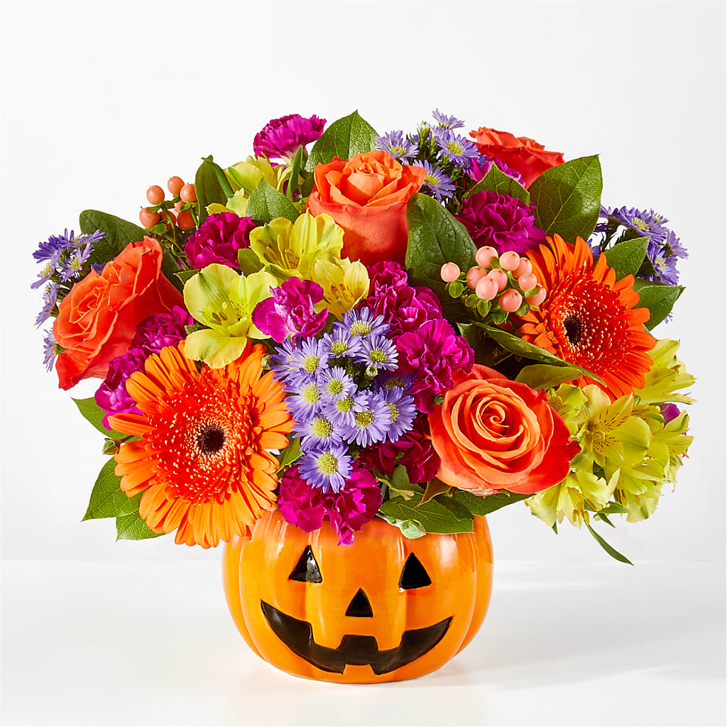 Tricks & Treats Pumpkin – SHAW'S, West Bridgewater MA