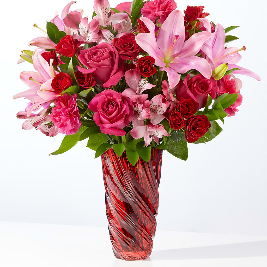 In Love Bouquet with Luxe Swirl Vase – SHAW'S, West Bridgewater MA