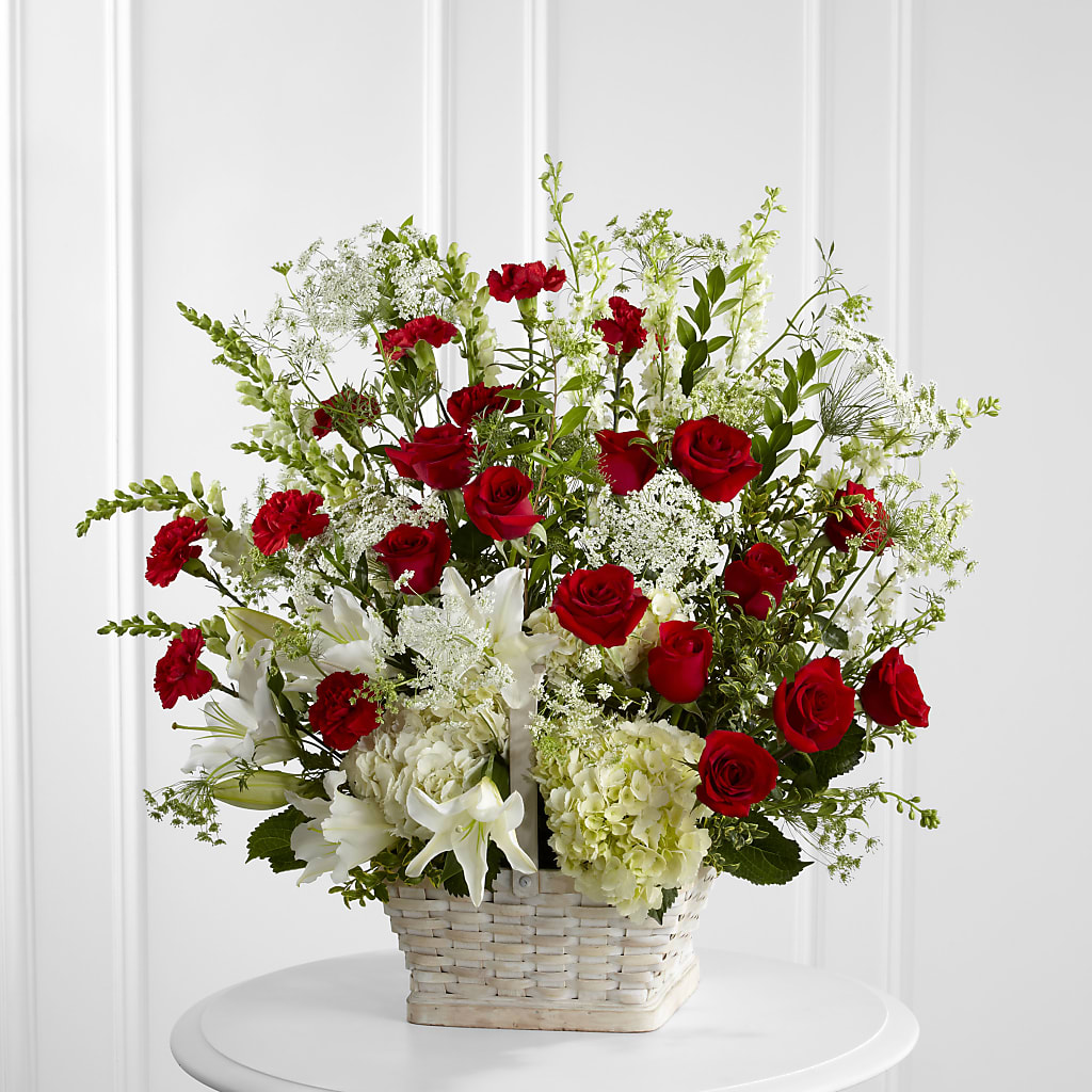 In Loving Memory Arrangement – SHAW'S, West Bridgewater MA