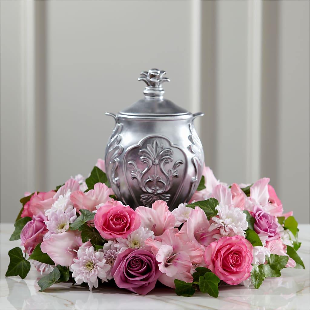 Glorious Tribute Arrangement – SHAW'S, West Bridgewater MA