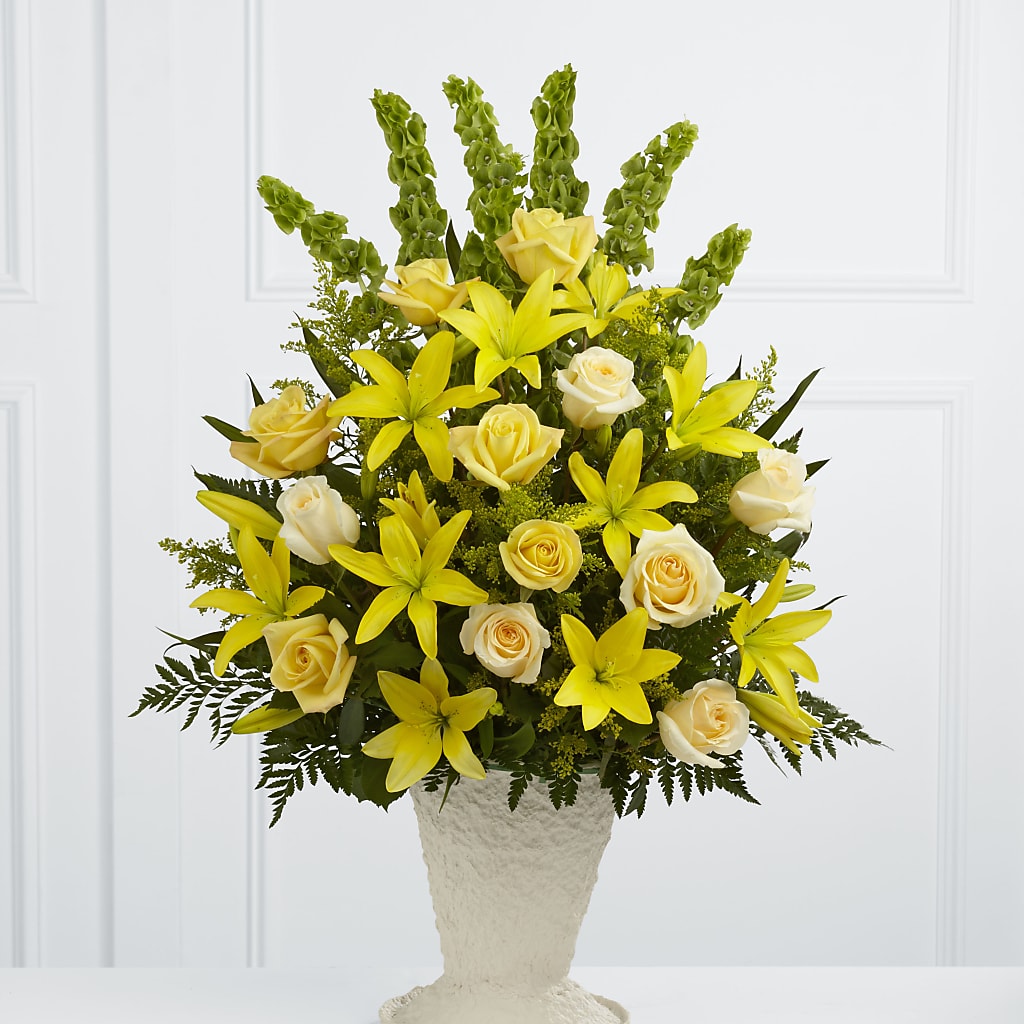 Golden Memories Arrangement – SHAW'S, West Bridgewater MA