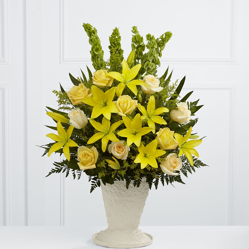 Golden Memories Arrangement – SHAW'S, West Bridgewater MA