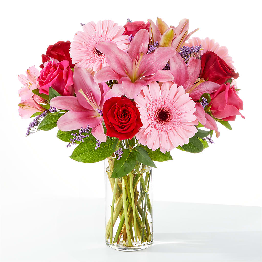Lots of Love Bouquet – SHAW'S, West Bridgewater MA