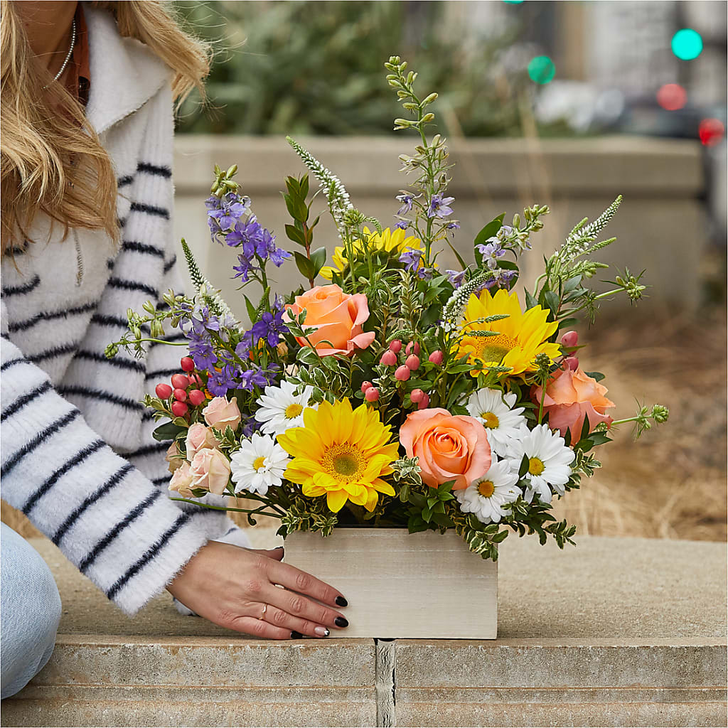 The Good Life Bouquet – SHAW'S, West Bridgewater MA