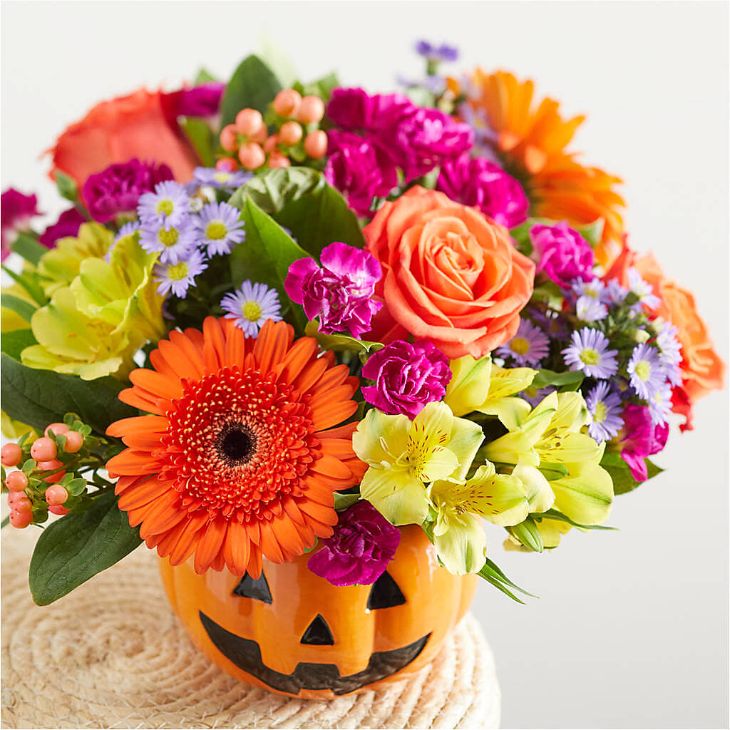 Tricks & Treats Pumpkin – SHAW'S, West Bridgewater MA