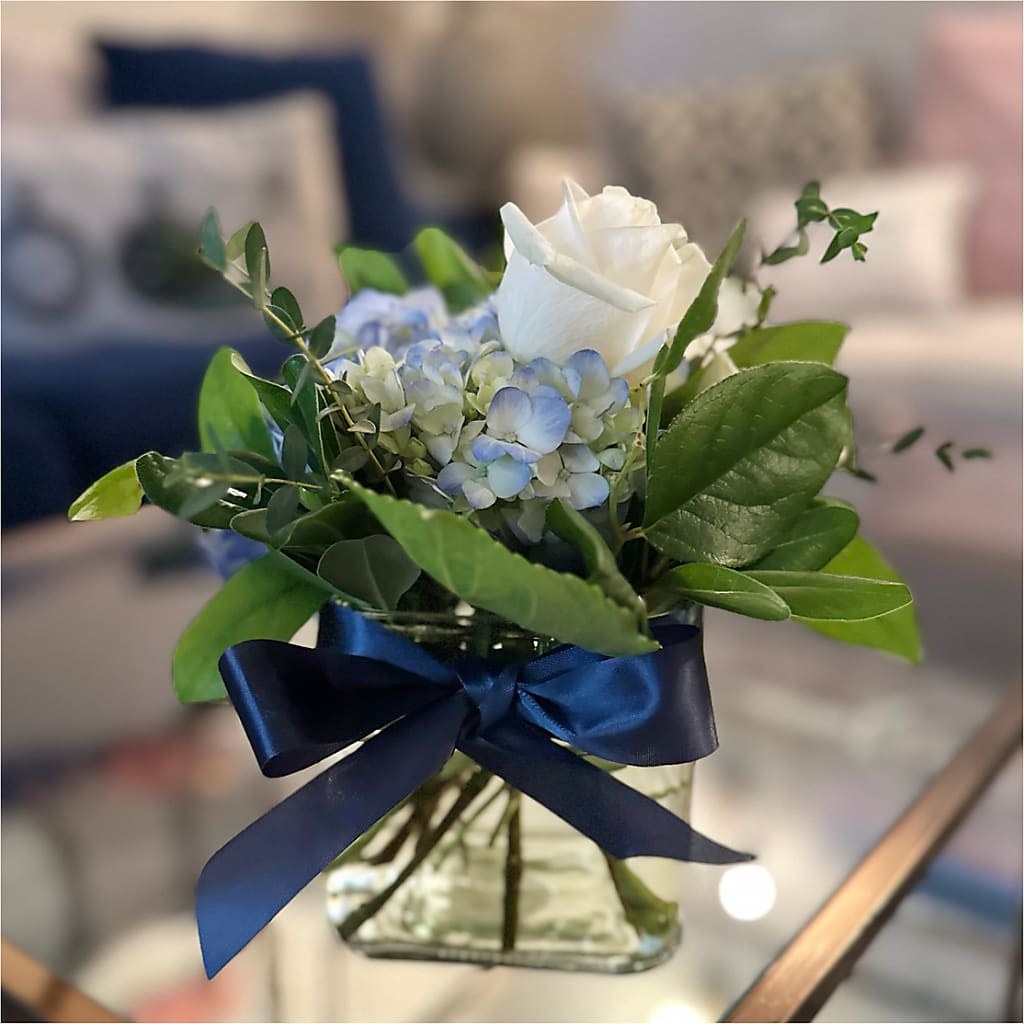 Sky Blue Delight Bouquet – SHAW'S, West Bridgewater MA