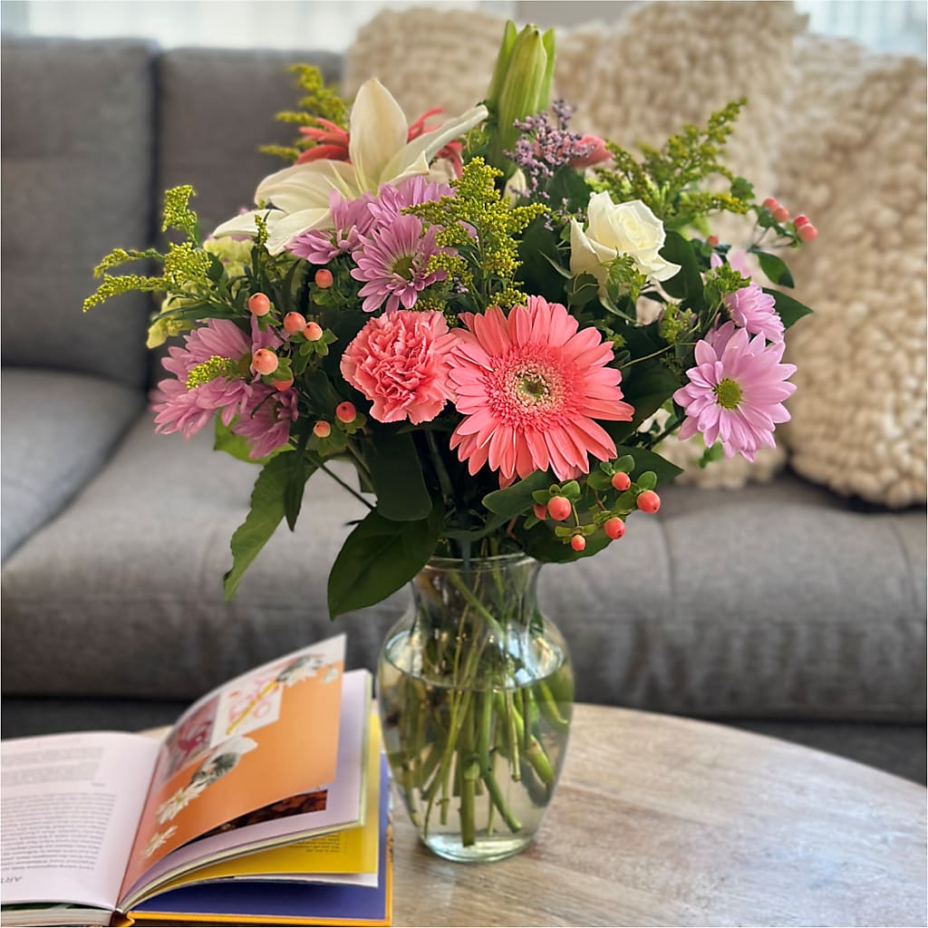 Pastel Tradition - A Florist Original – SHAW'S, West Bridgewater MA