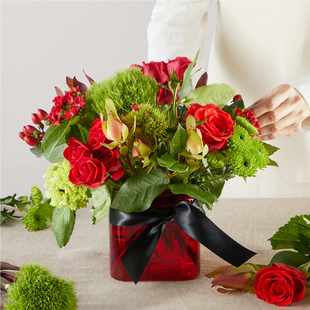 Heritage Kindle – A Florist Original – SHAW'S, West Bridgewater MA