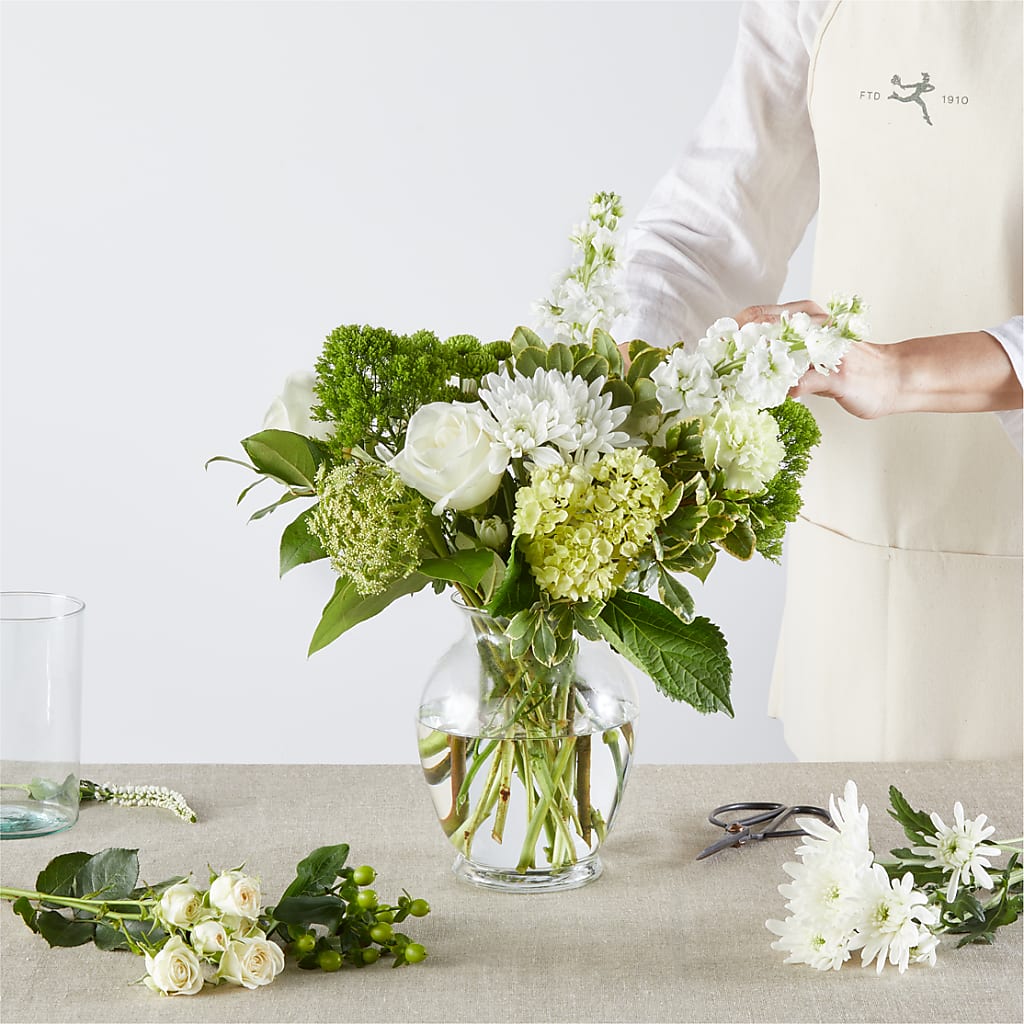 Irish Garden - A Florist Original – SHAW'S, West Bridgewater MA