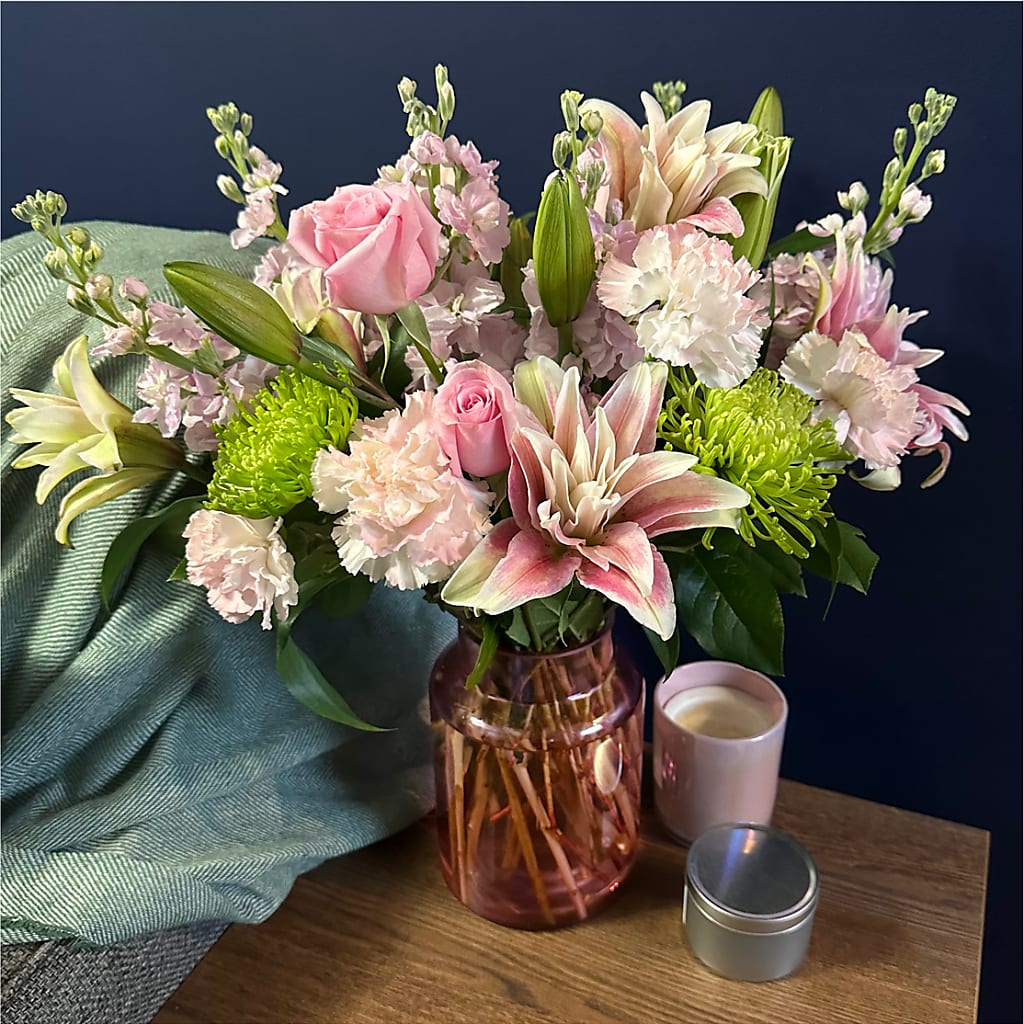 Pretty in Pink Bouquet – SHAW'S, West Bridgewater MA