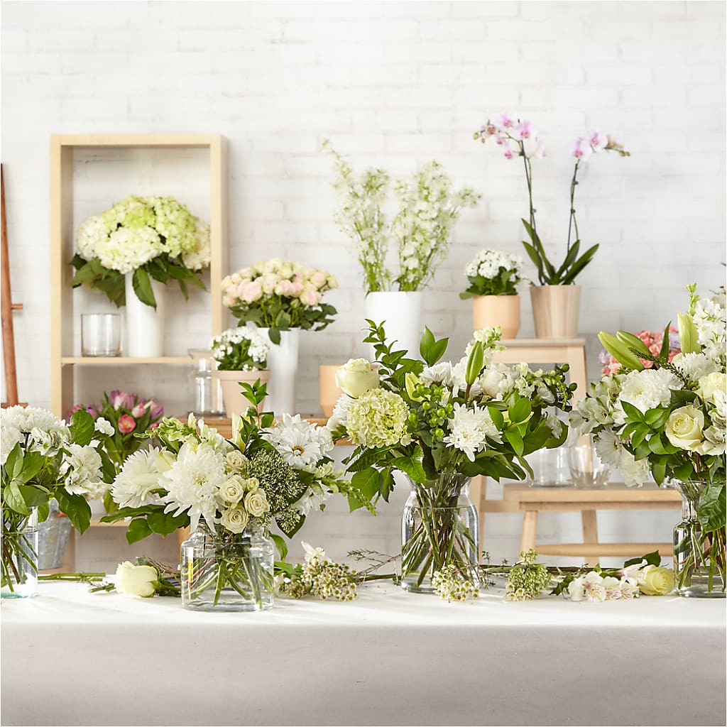 Classic Ivory – A Florist Original – SHAW'S, West Bridgewater MA