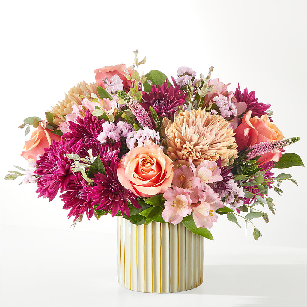 Berry Cobbler Bouquet with Ivory Vase – SHAW'S, West Bridgewater MA