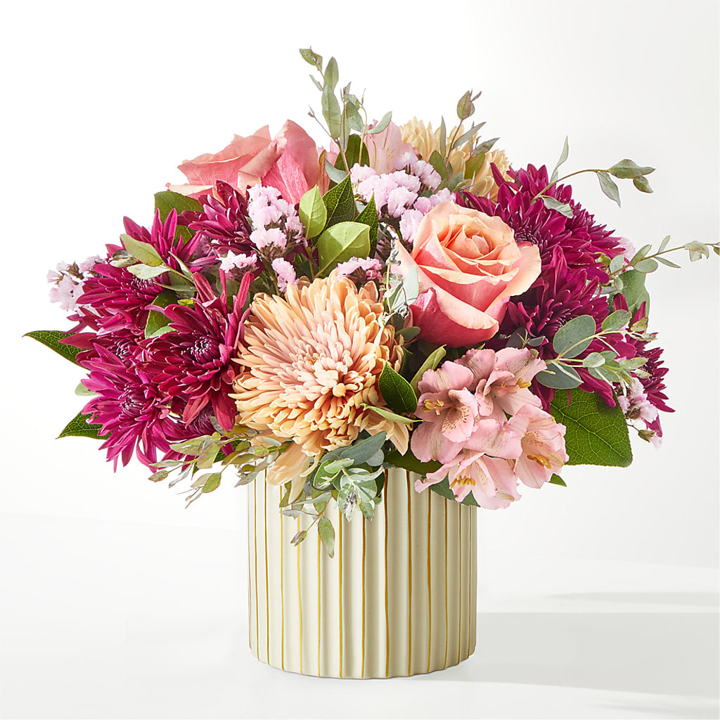 Berry Cobbler Bouquet with Ivory Vase – SHAW'S, West Bridgewater MA