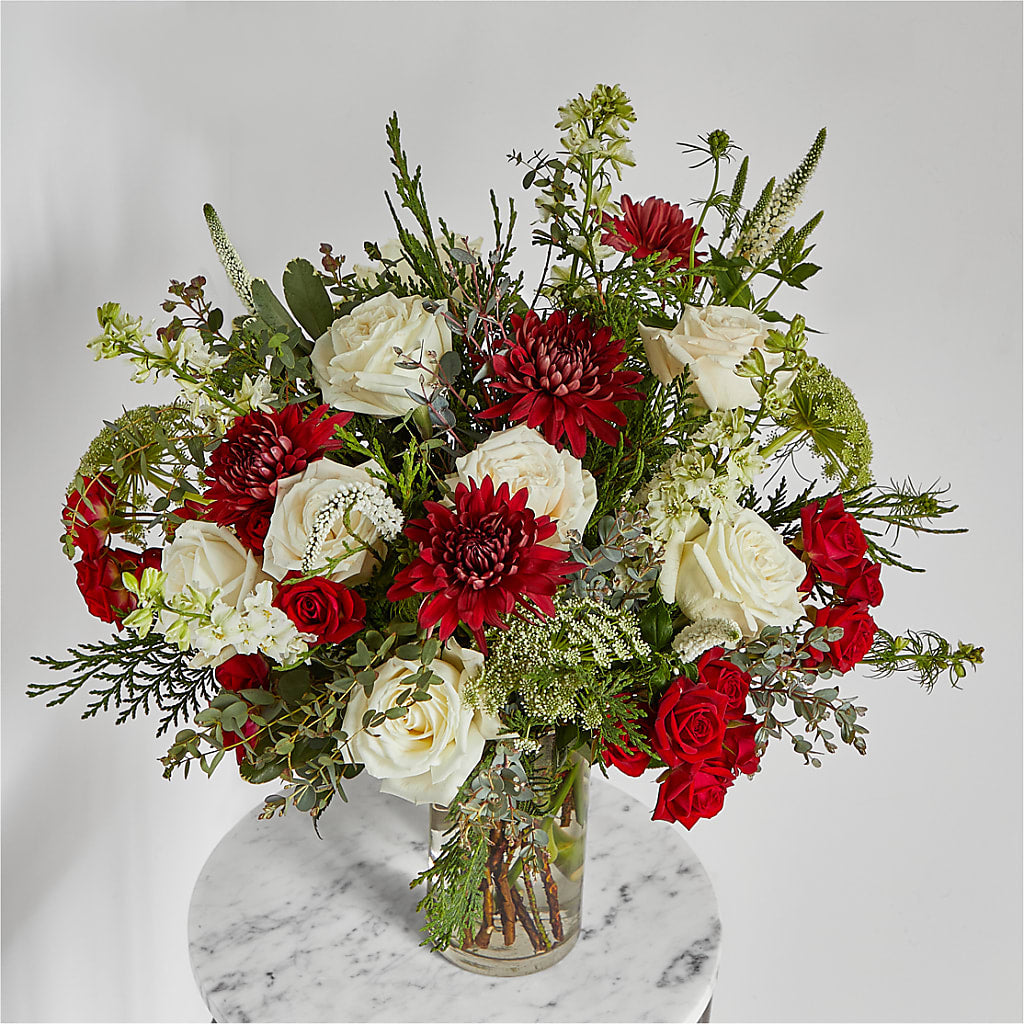 Favorite Traditions Bouquet – SHAW'S, West Bridgewater MA