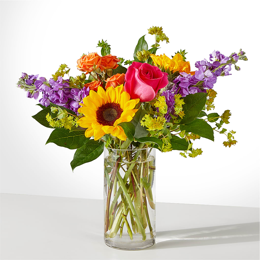 Vibrant Greetings Bouquet – SHAW'S, West Bridgewater MA