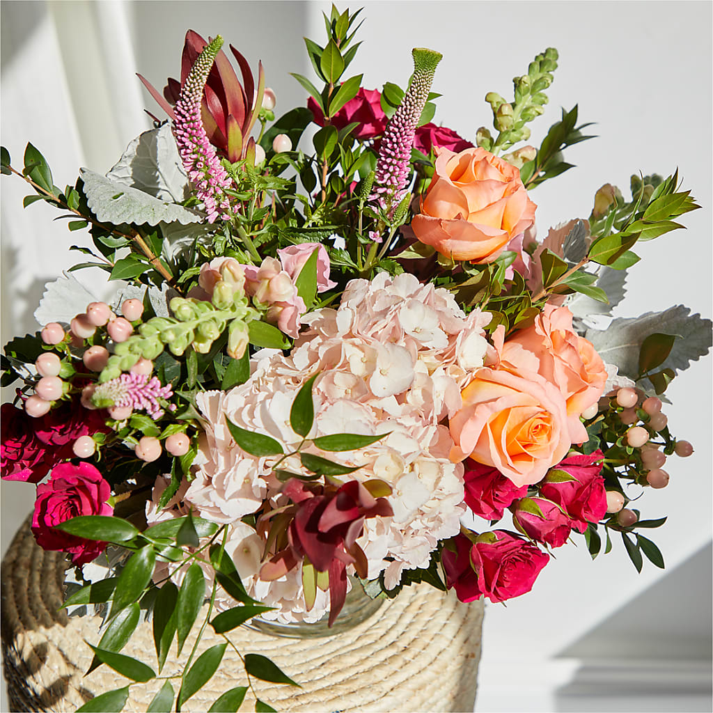 Glitz & Glam Bouquet – SHAW'S, West Bridgewater MA