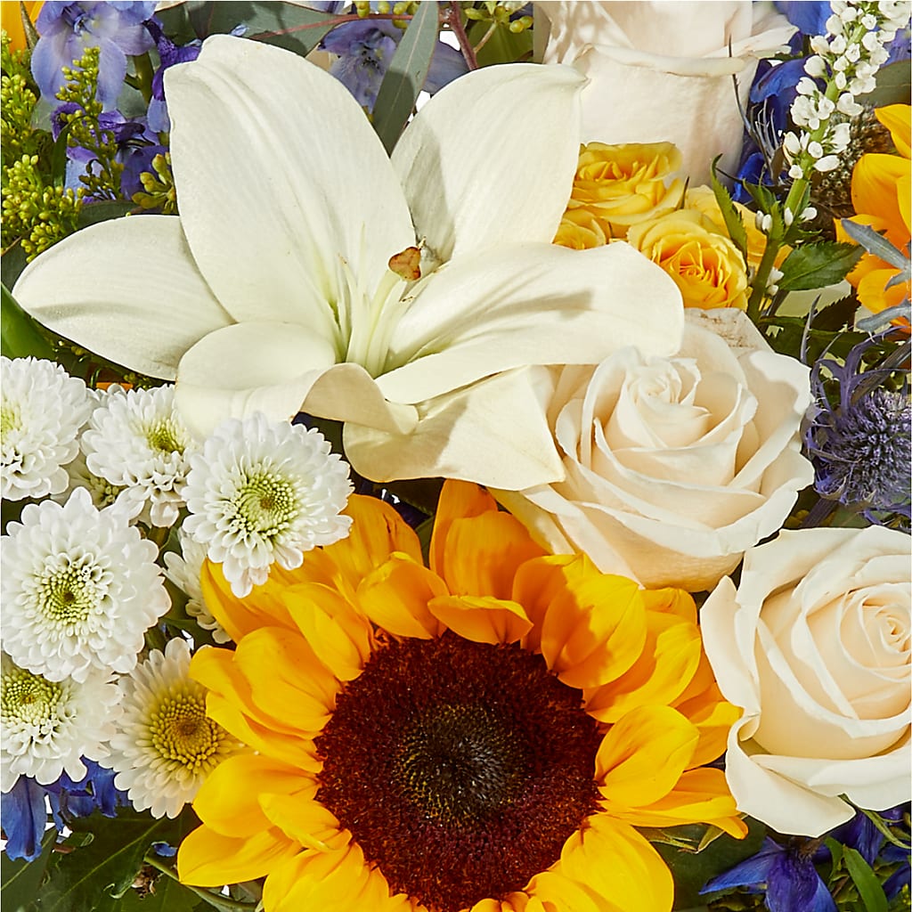 Wonderfully Sunny Bouquet – SHAW'S, West Bridgewater MA