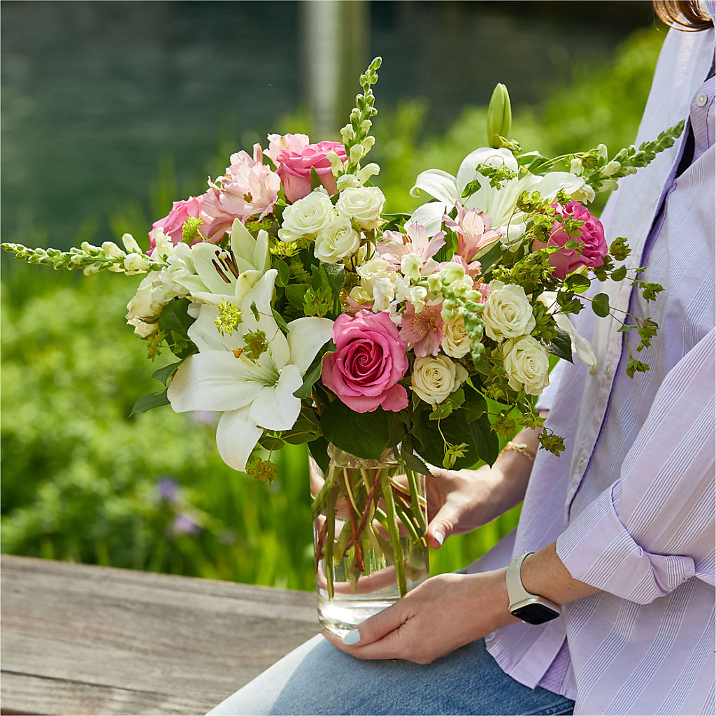 Fondly Bouquet – SHAW'S, West Bridgewater MA